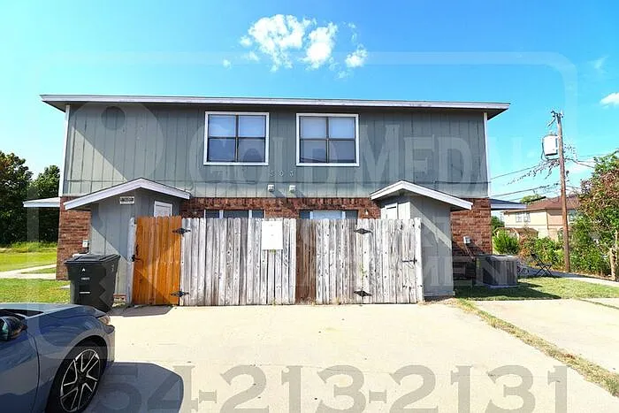 2 bed, 1.5 bath, 1021 sqft, $750 — Photo 1