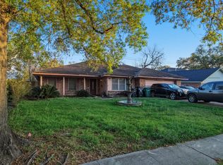 9765 Westview Dr, Houston, TX 77055