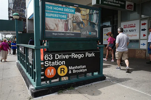 Rented by 18 REALTY | media 10