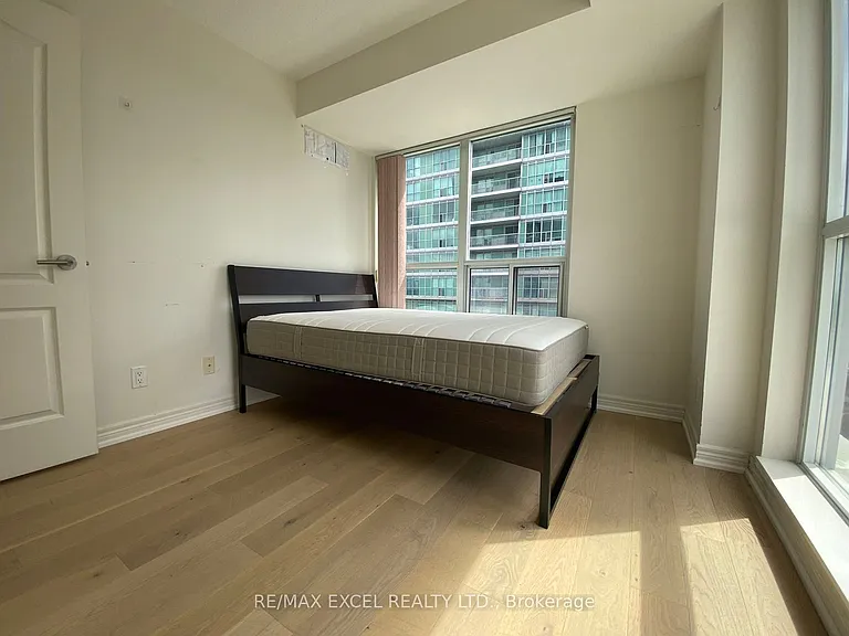 70 Town Centre Ct #2807 — Photo 31