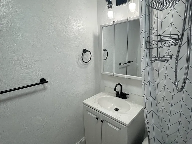 309 N Catherine St #1 — Photo 8