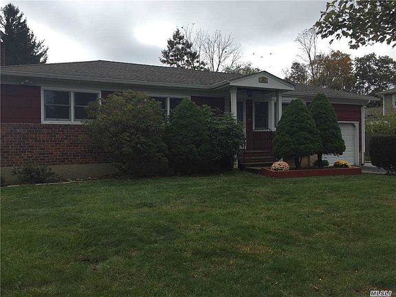 3rd image of 30 Sinclair Dr