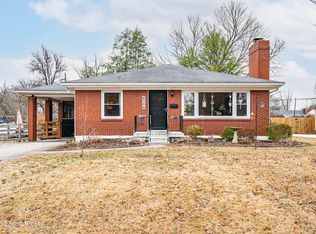4304 Dannywood Rd, Saint Regis Park, KY 40220
