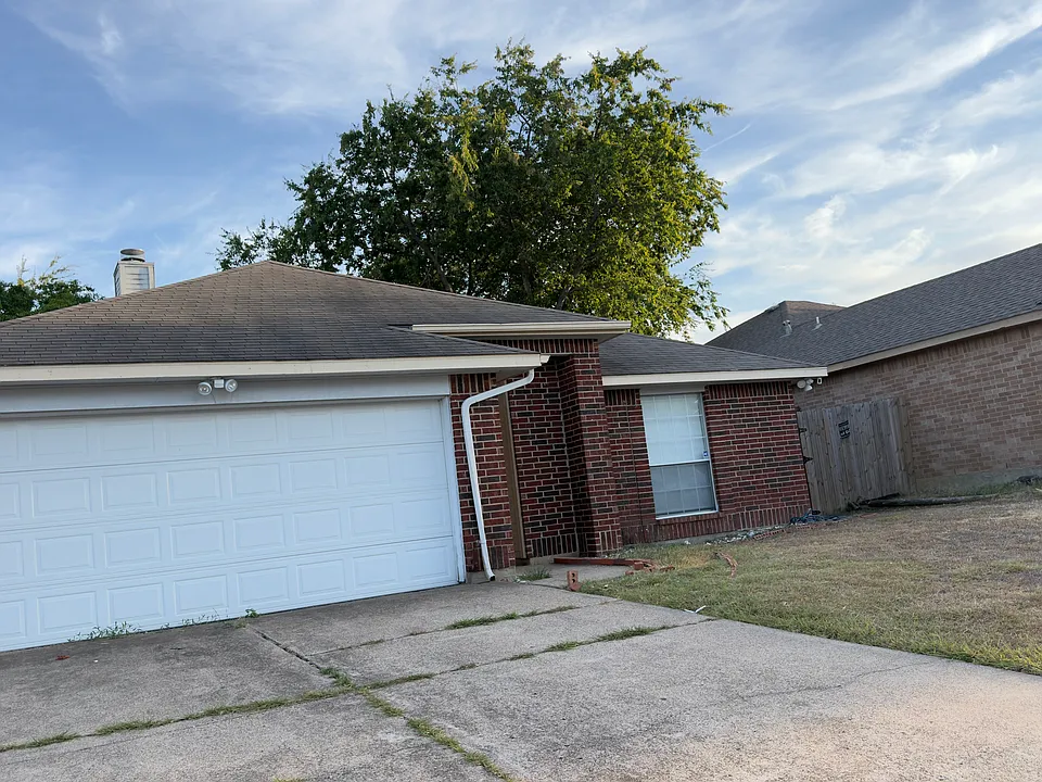 410 Valley Mills Dr