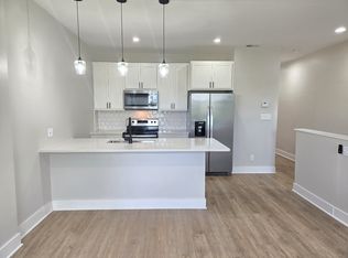 3914 De Tonty St #A, Saint Louis, MO 63110