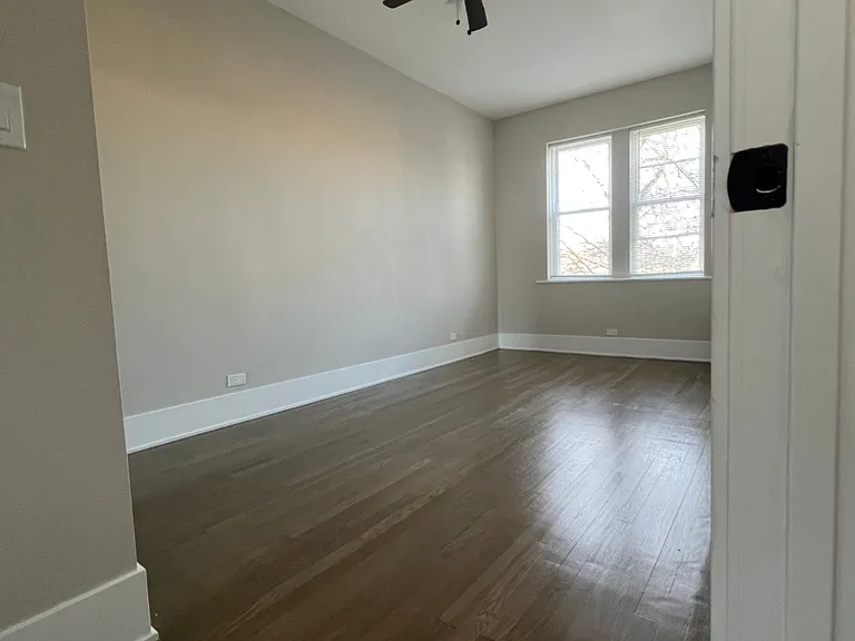 3249-55 N Karlov Ave #3253-2 — Photo 5