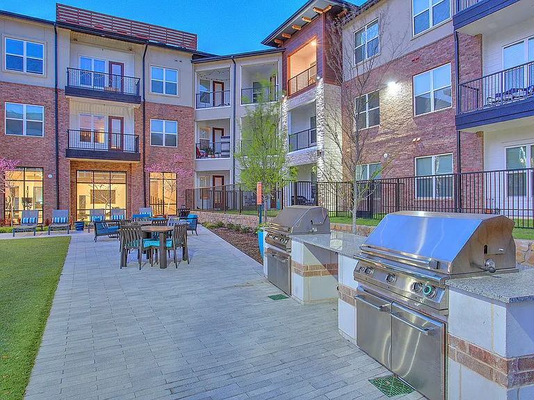McKinney Terrace — Photo 10