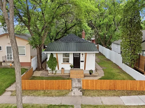 836 I AVENUE S, Saskatoon, SK S7M 1Z3
