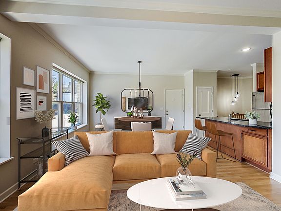 4th image of 2712 N Kedzie Ave #1