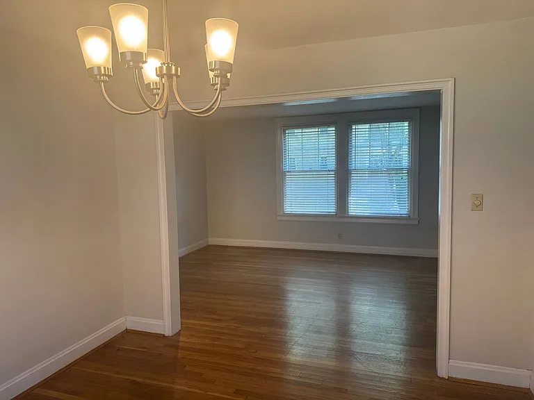 Madison Court — Photo 18