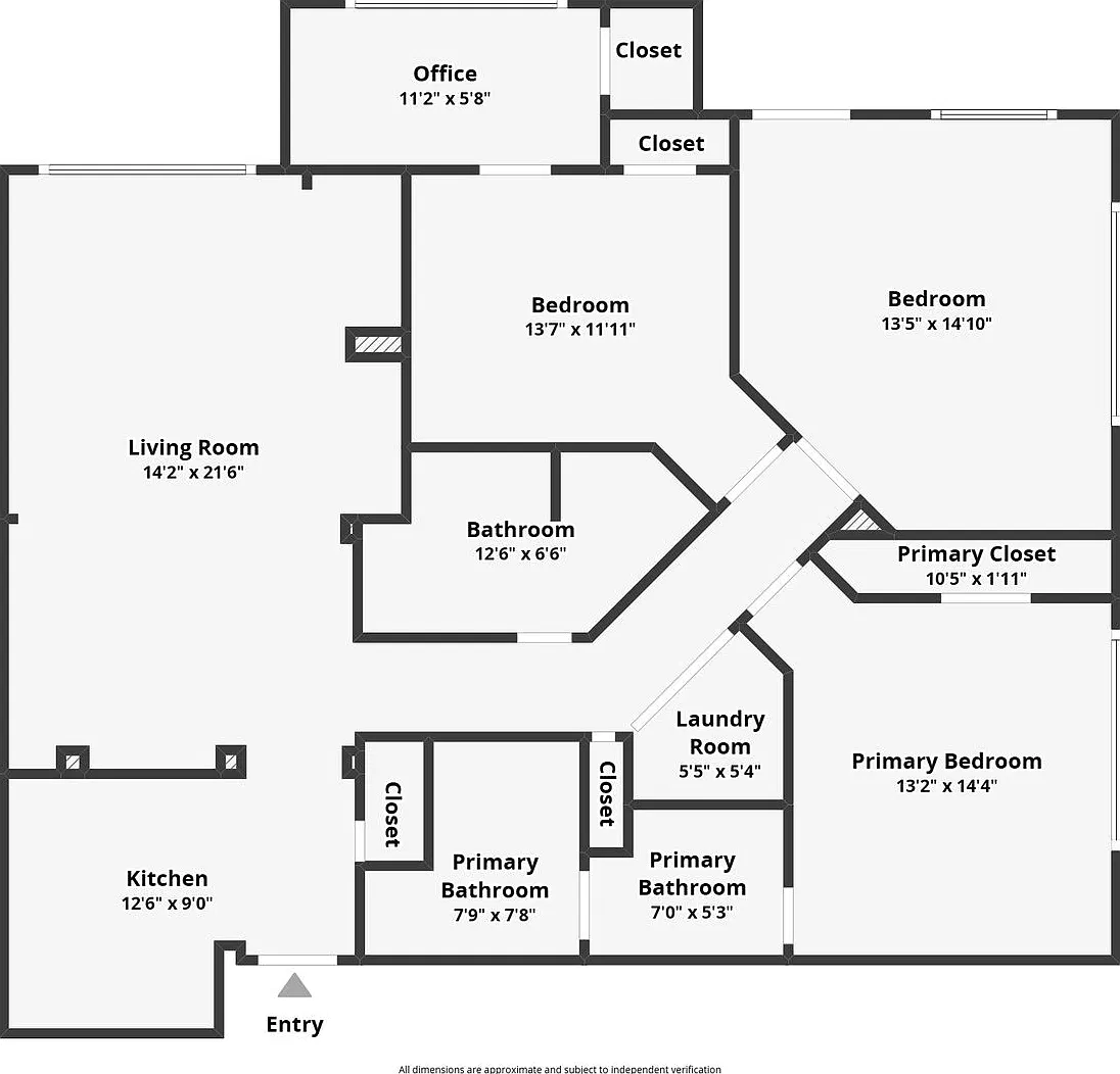 3-bedroom + den, 2-bath condo at The Tides at Pelican Landing — Photo 3
