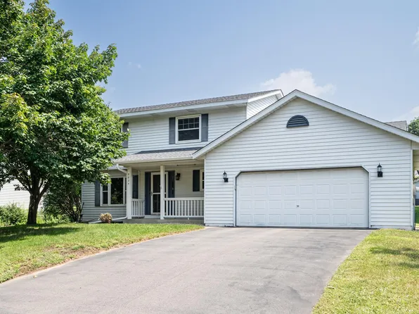 3024 Dorland Rd N, Maplewood, MN 55109