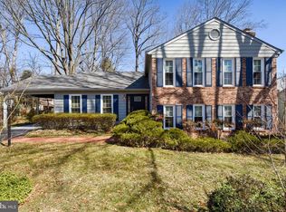9202 Claytonia Ln, Annandale, VA 22003