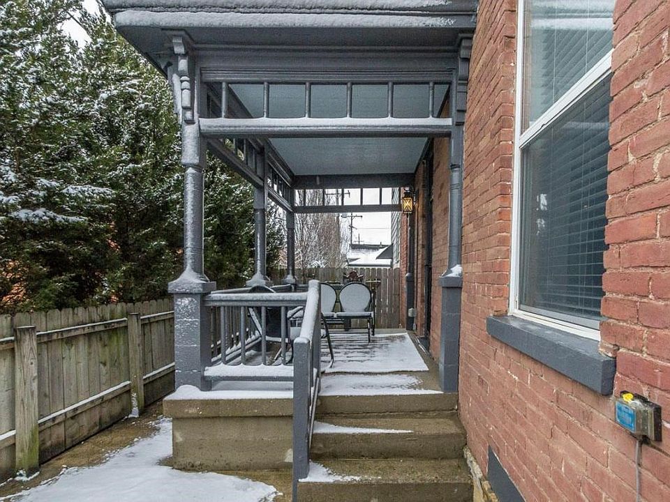 457 E Deshler Ave 09