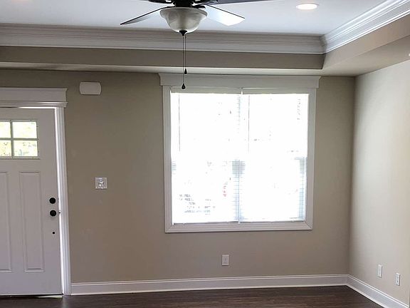 5th image of 215 Capstone Dr