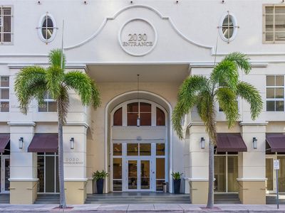 2030 S Douglas Rd APT 704, Coral Gables, FL, 33134