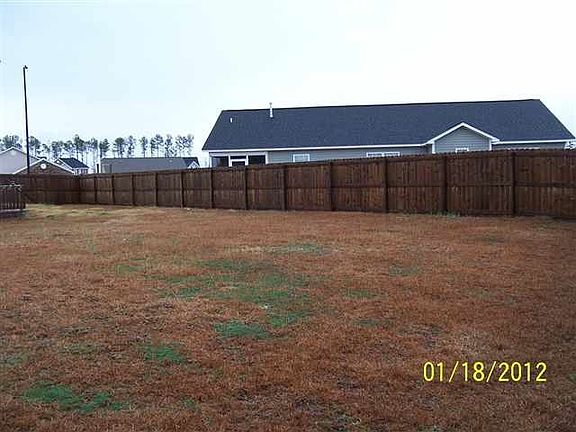 4th image of 204 Willoughby Ln