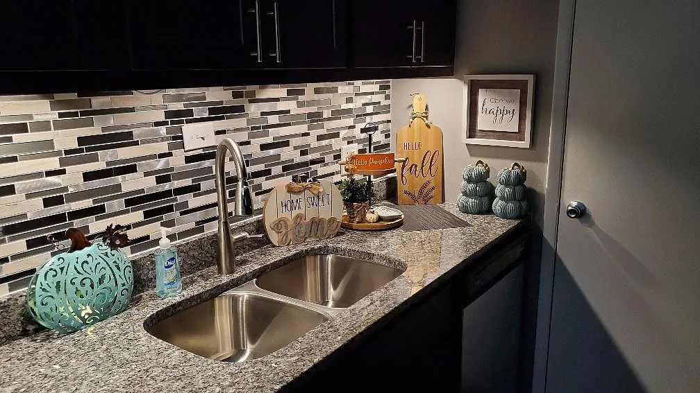Under cabinet lighting