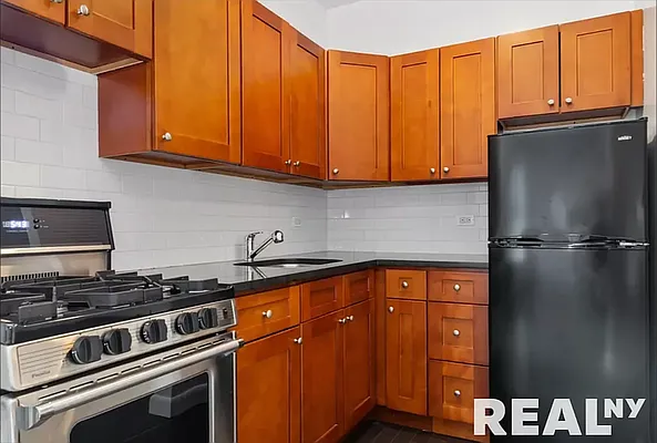 Rented by REAL New York | media 3