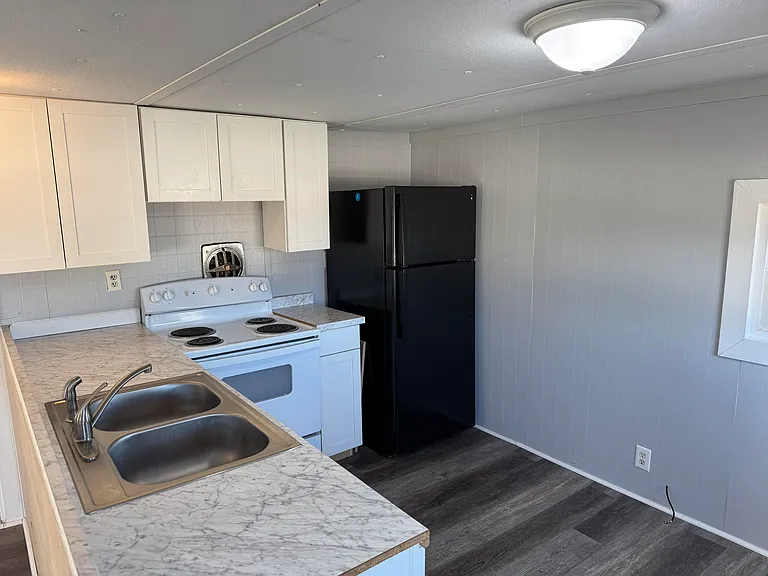 12837 Martinsville Hwy #8 — Photo 7