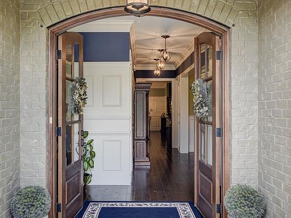 3rd image of 1688 Noah Ln