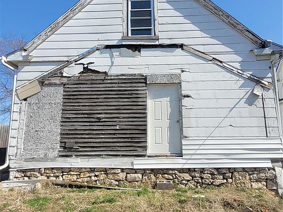 5th image of 428 N Oakley Ave
