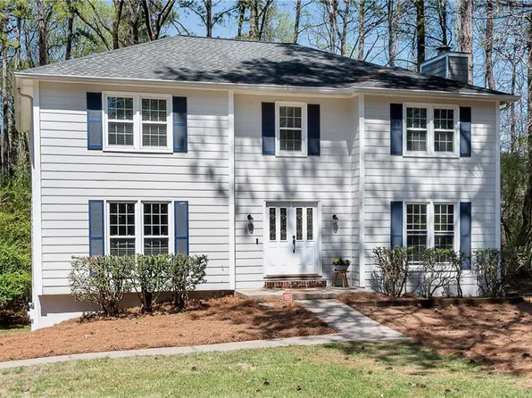 1069 Colony Cir, Marietta, GA 30068