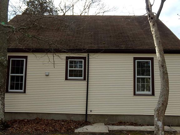 3rd image of 403 Clubhouse Dr