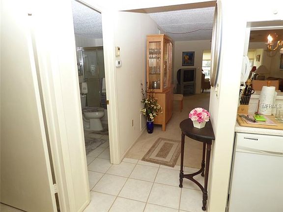 4th image of 821 Patricia Ave APT 201