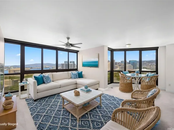 600 Queen St APT 2201, Honolulu, HI 96813