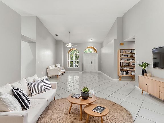 2nd image of 10316 NW 53rd Court