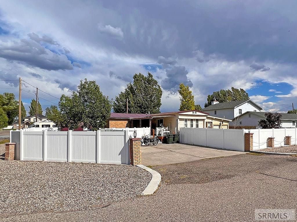 280 Parker Ave, Blackfoot, ID 83221 Zillow