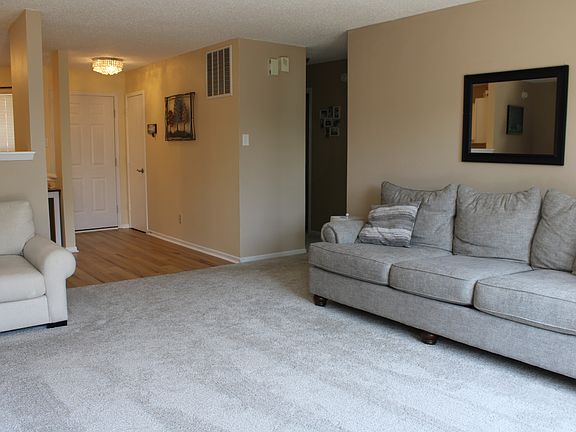 4th image of 123 Parkview Dr
