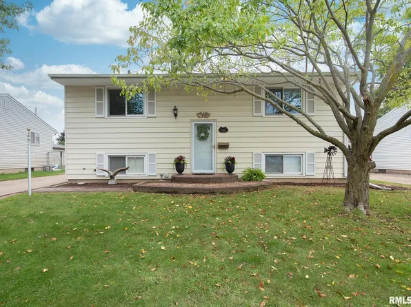 3551 3rd St #A, East Moline, IL 61244