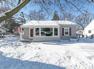 1727 S Adams St, Appleton, WI 54915