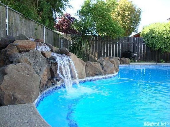 4th image of 2525 Reiner Way