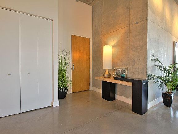 5th image of 445 N Andrews Avenue #301