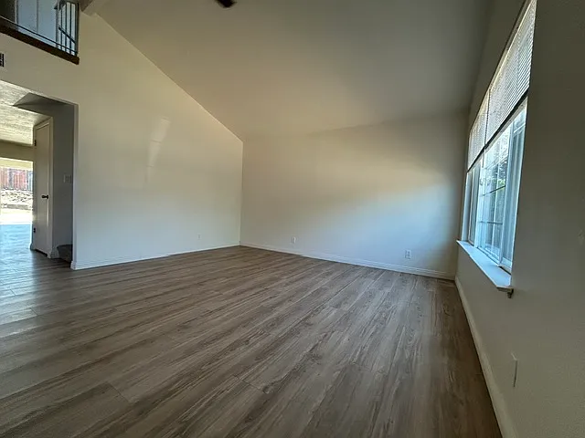 5523 Portola Cir — Photo 5