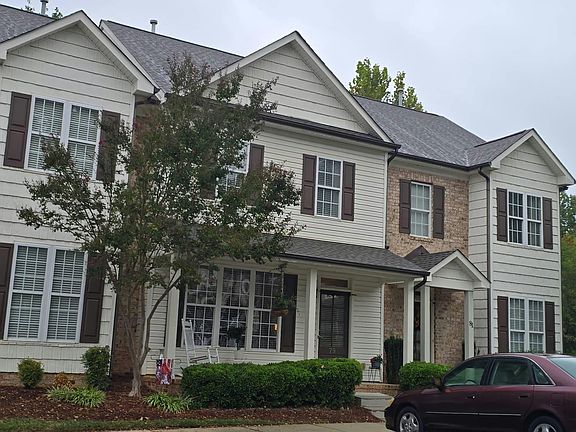 3rd image of 79 Rhododendron Dr