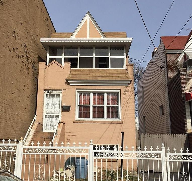 1st image of 1011 E 227th St