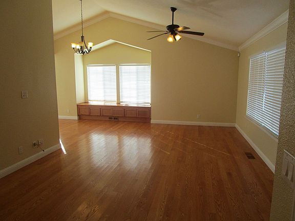3rd image of 1153 Ironwood Ct