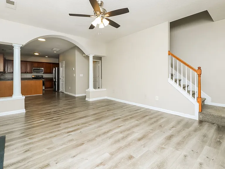 340 Darbys Run Ct — Photo 7