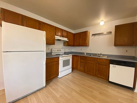 4th image of 1343 Cherry St APT B