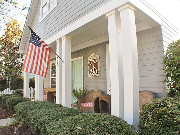 Enjoy your coffee here!