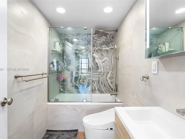 600 Three Islands Blvd #604 — Photo 30