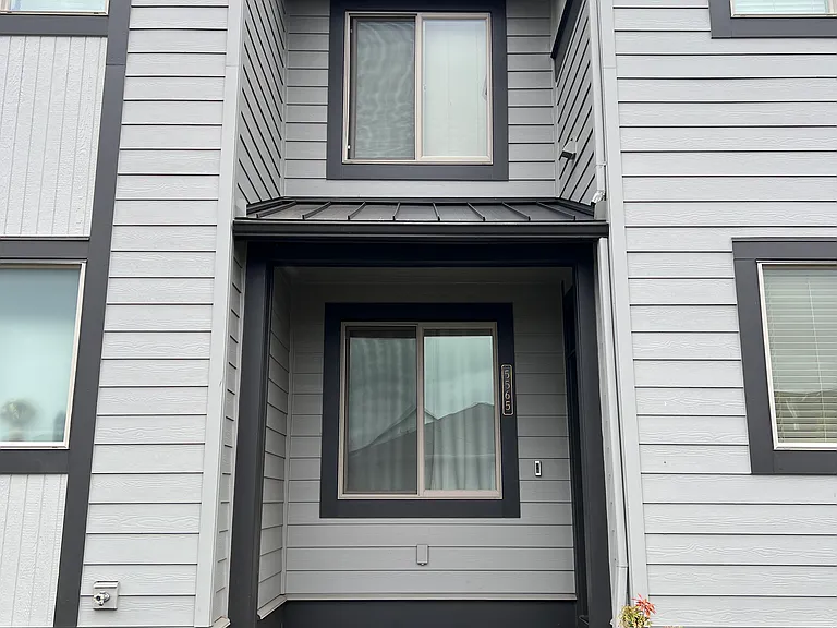 5565 SE 80th Ave — Photo 1