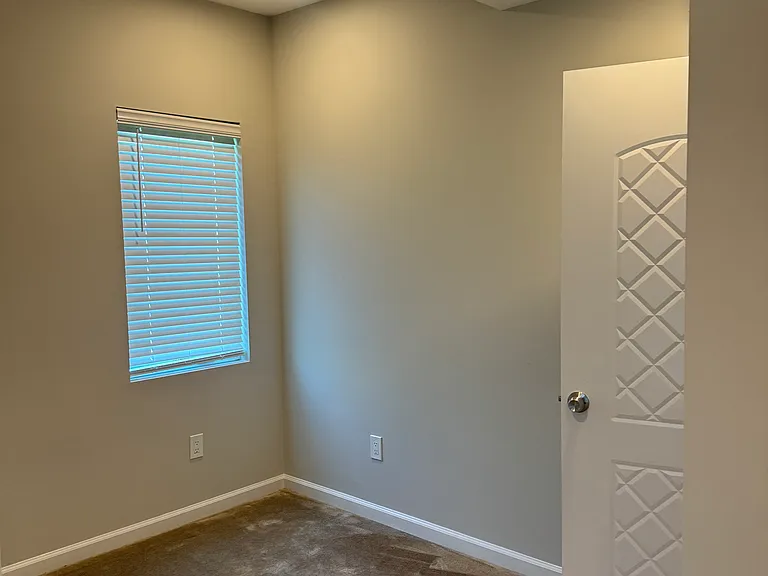 2622 University Pl NW #305 — Photo 10
