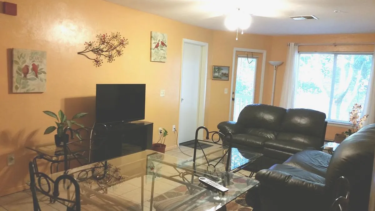4000 SW 23rd Street — Photo 3