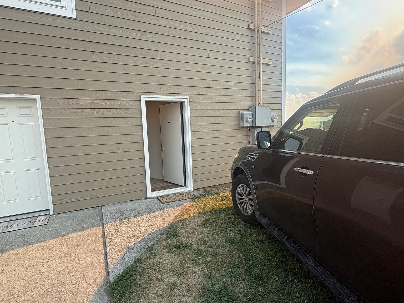 2 bed, 1100 sqft, $1,700 — Photo 2
