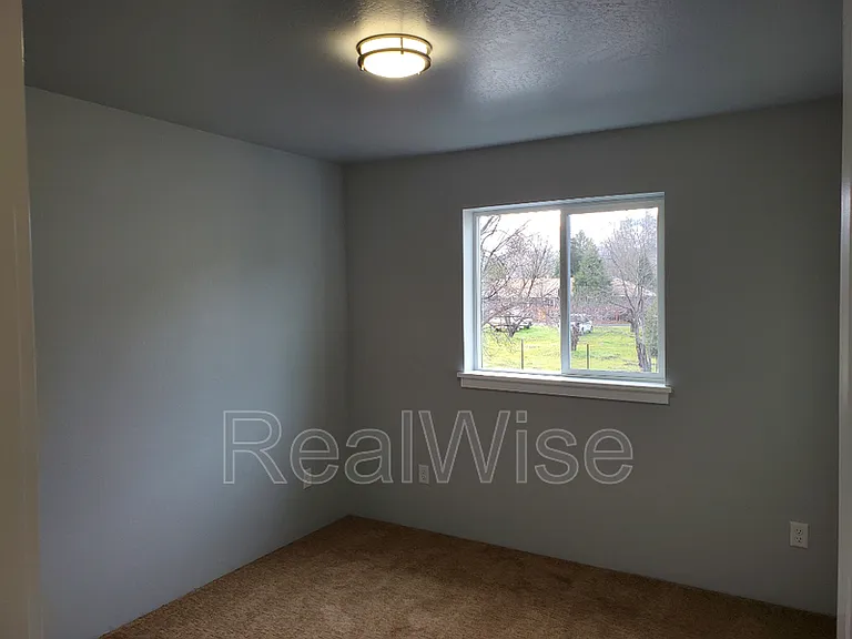224 Cheryl Ln #9 — Photo 16